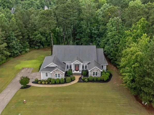 2208 Wimberly Woods Dr, Sanford, NC 27330