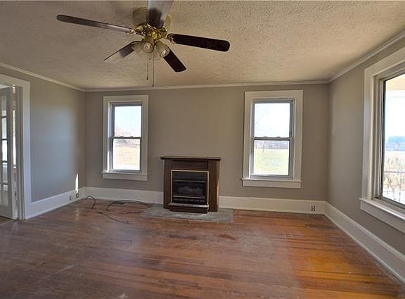 4th image of 2631 Country Acres Pl