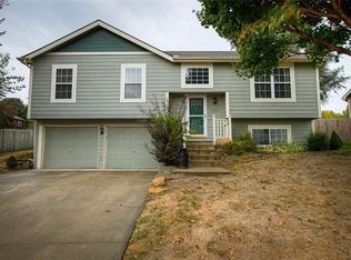 13710 Green Meadow Ct, Platte City, MO 64079