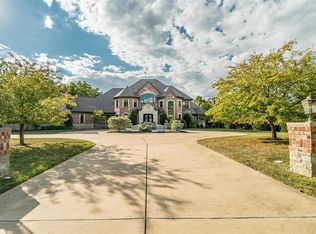 1377 S Mason Rd, Saint Louis, MO 63131