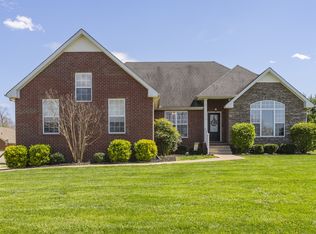 1019 Vista Dr, Greenbrier, TN 37073