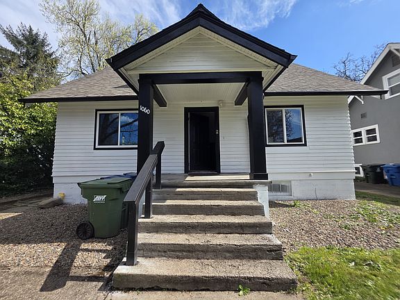 2nd image of 1060 15th St NE