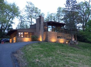 17 Tealwood Dr, Saint Louis, MO 63141
