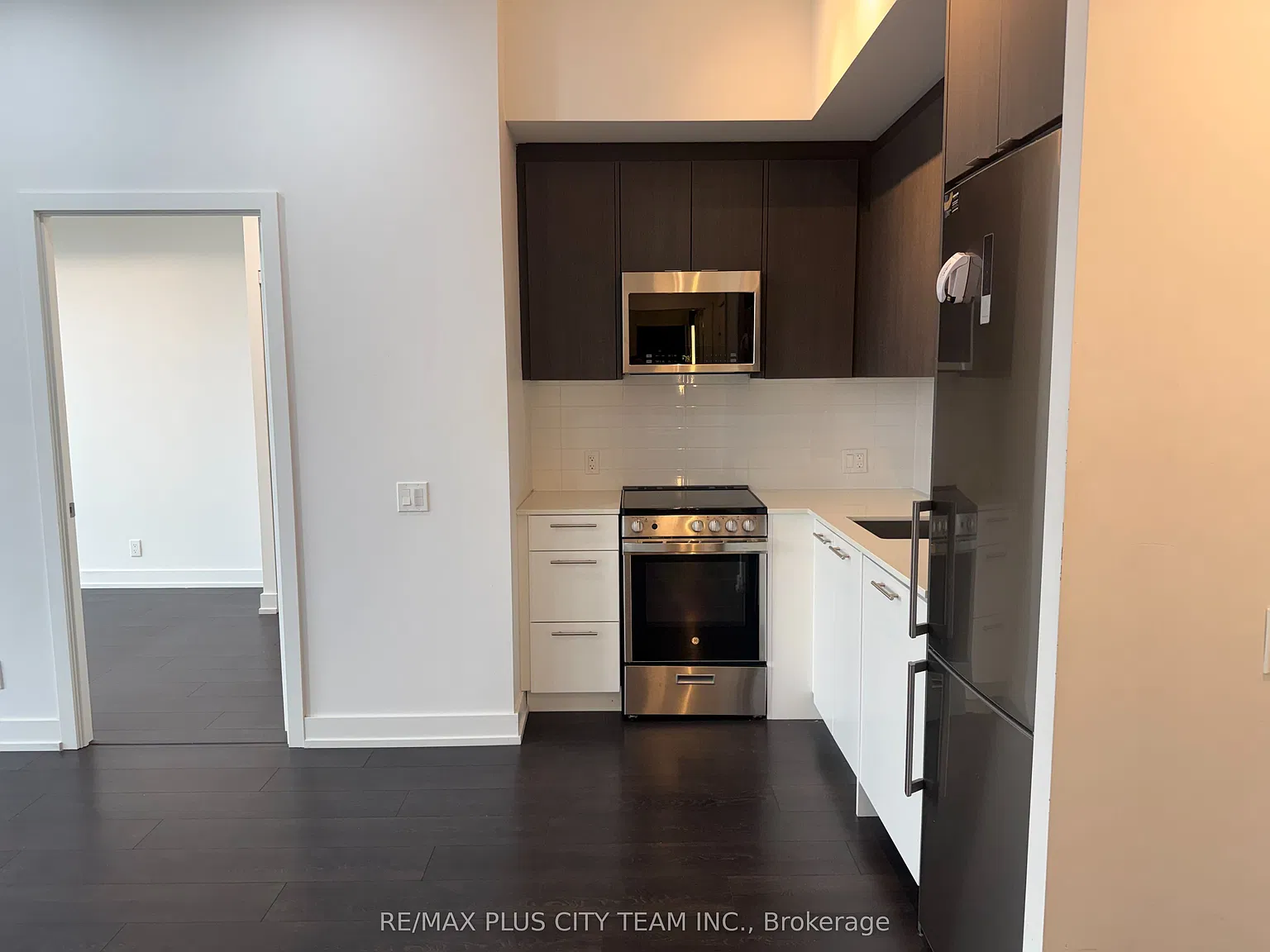 2 bed, $2,350 — Photo 2