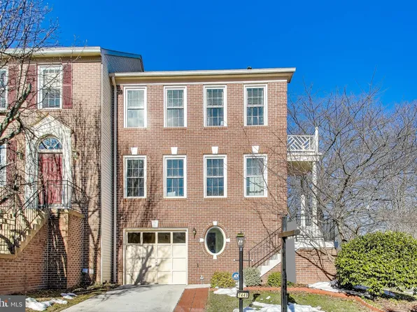7449 Heatherfield Ln, Alexandria, VA 22315