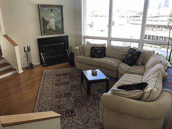 5th image of 46 Constellation Wharf Unit 46