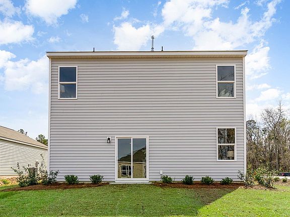 2nd image of 871 Buttonwood Dr.