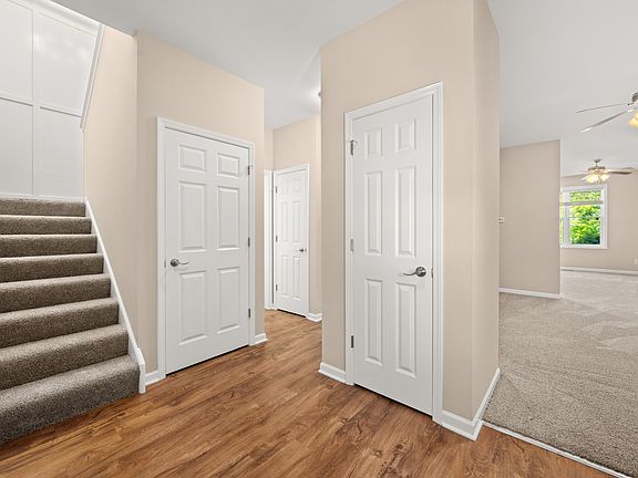 4th image of 3705 Green Tree Ln