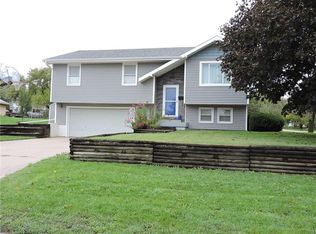 819 E South St, Winterset, IA 50273