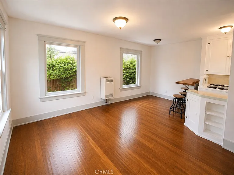 115 E Garfield Ave — Photo 6