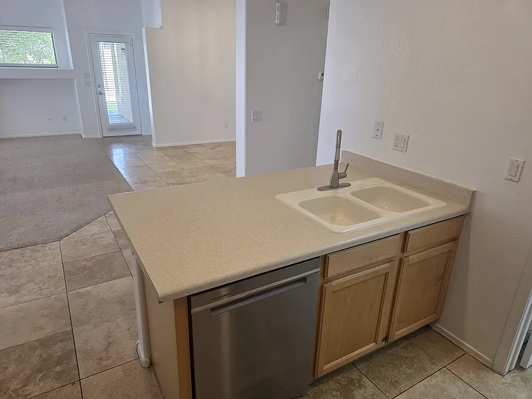 10058 E Kilarea Ave — Photo 8