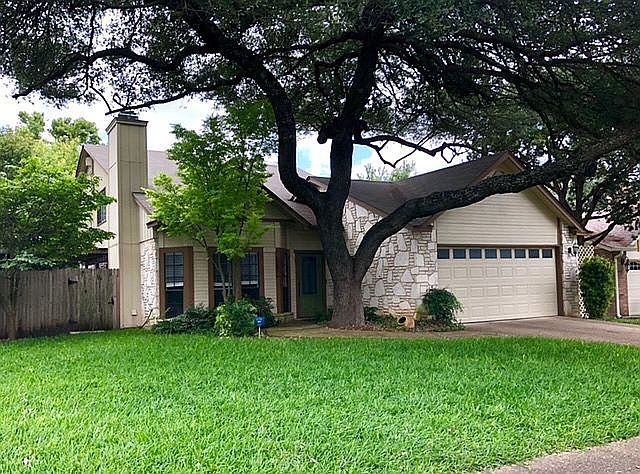 1st image of 5926 Woodridge Park