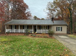 242 Scenic Dr, King, NC 27021