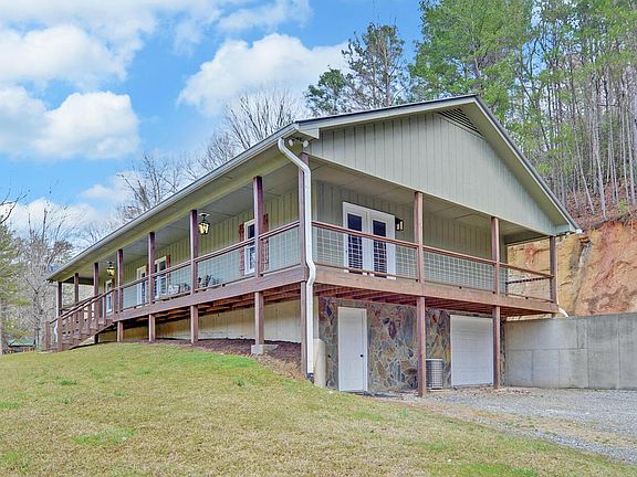 2nd image of 795 Owltown Farm Dr