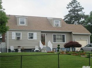 143 Islip Blvd, Islip Terrace, NY 11752