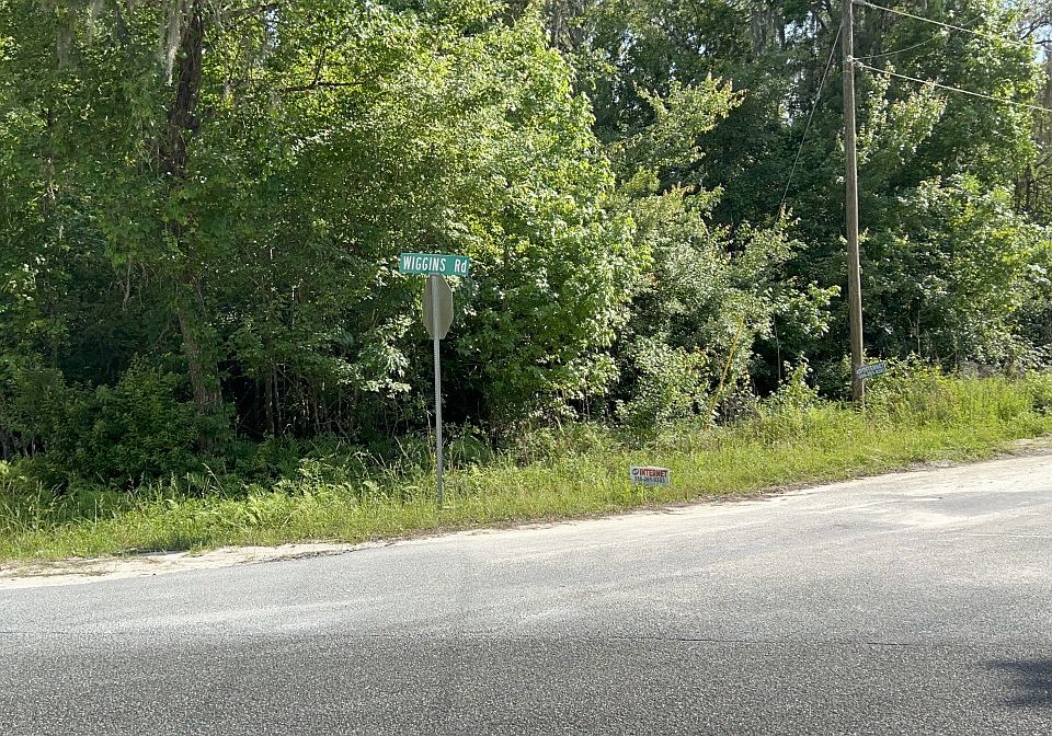 2nd image of 5905 County Road 136 #A