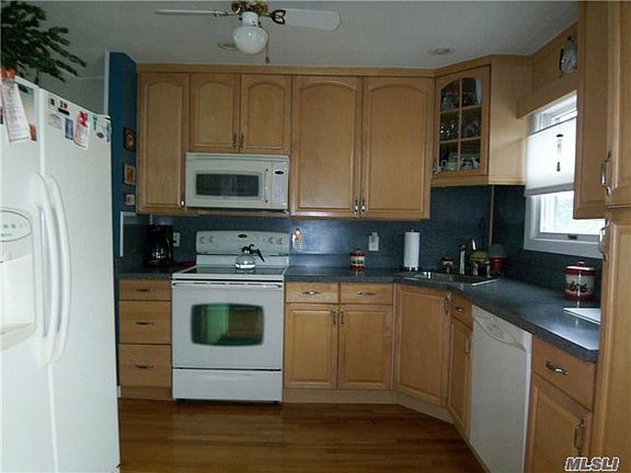 2nd image of 488 N Syracuse Ave