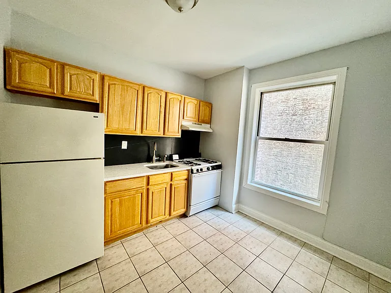 4532 Park Ave #3 — Photo 4