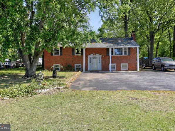 1002 Bell Ave, Glen Burnie, MD 21060