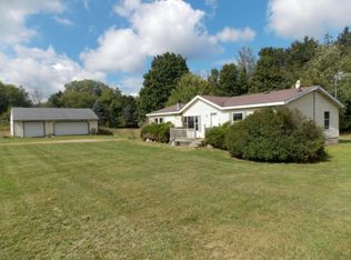 12720 Farr Rd, Ravenna, MI 49451