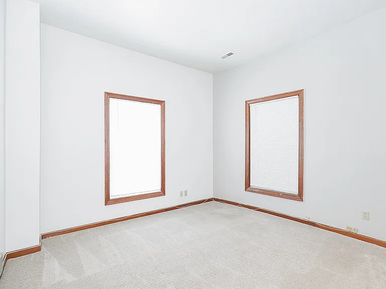 Barr Terrace Apartments — Photo 31