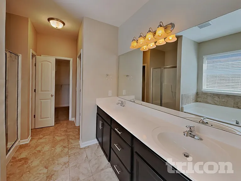 1080 Paddock Park Cir — Photo 6