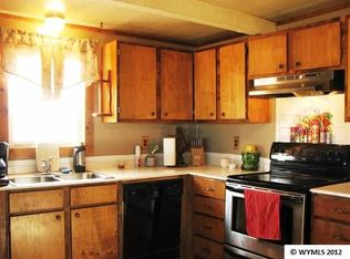 42 Z Lazy Y Rd, Douglas, WY 82633