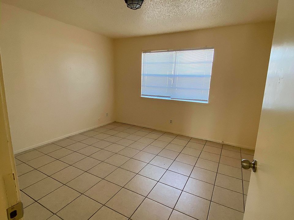Nice 1BR and 2BR Apartments in PNGISD 881 Ridgewood Dr Port Neches TX Zillow