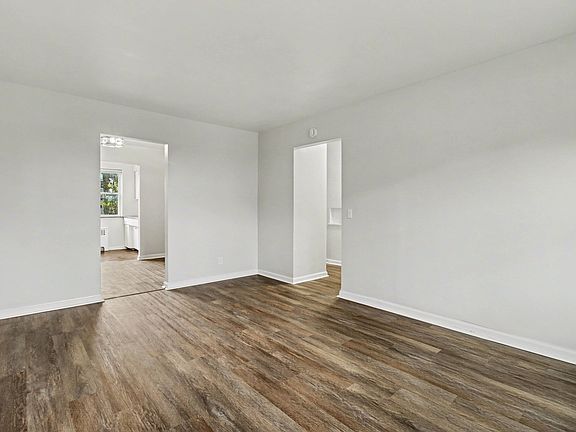 3rd image of 1607 Asmann Ave APT 13