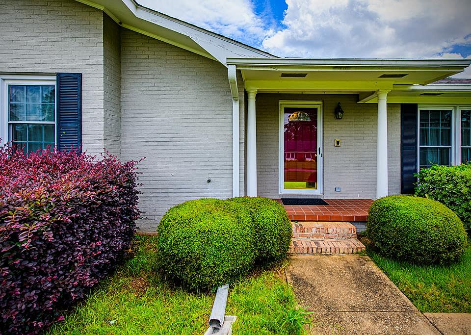 1st image of 515 Collingswood Dr