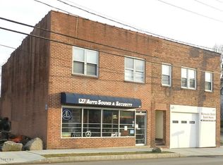 15 S Water St, Greenwich, CT 06830