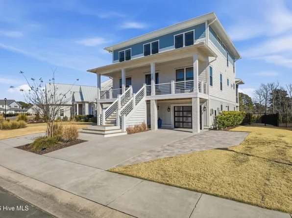 729 Waterstone Drive, Wilmington, NC 28411