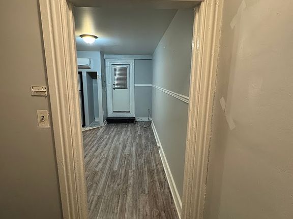 2nd image of 300-300 W James St #306-3
