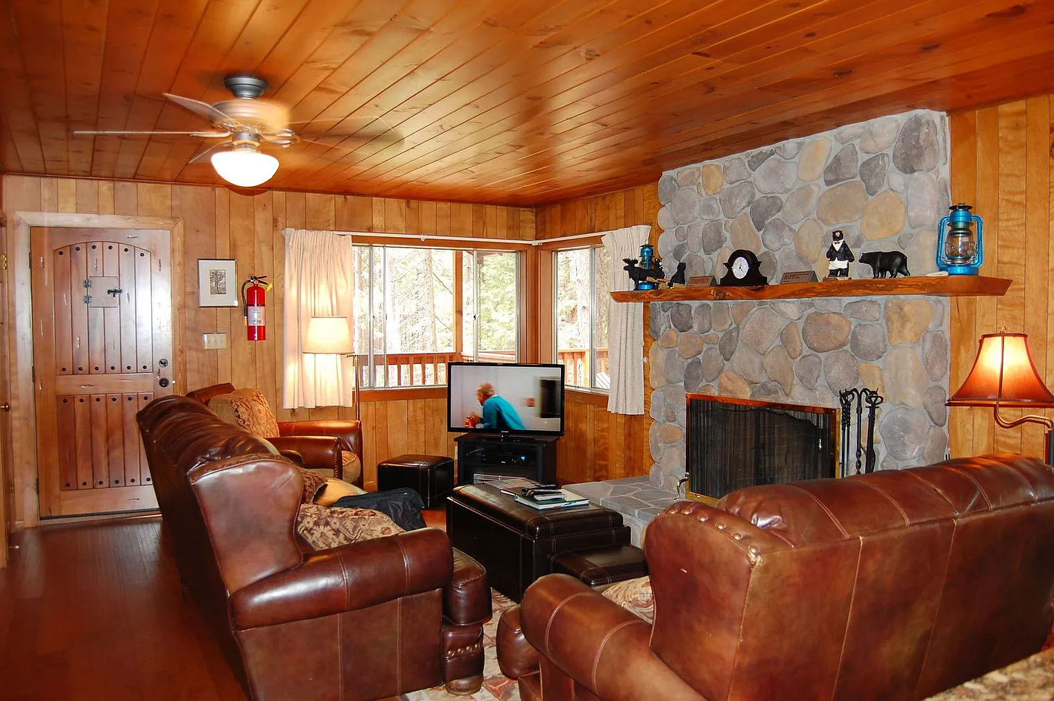2625 N Hoover Way #Id1248010p photo 1