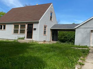 5600 W Thurston Ave, Milwaukee, WI 53218