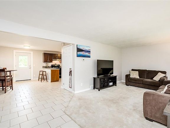 2nd image of 234 Black Walnut Dr