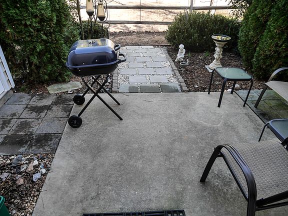 2nd image of 6140 Warrior Ave