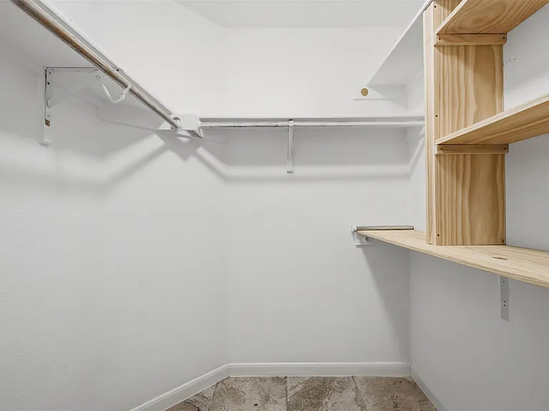 108 Songbird Ct — Photo 22