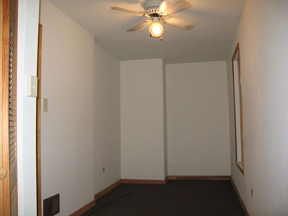 3rd image of 2137 N Hoyne Ave