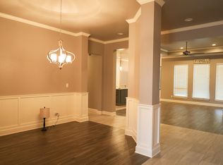 3040 Drake Crest Dr, Edmond, OK 73034