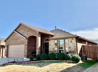 5820 Longmont Dr, Denton, TX 76208