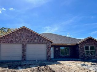 5509 Thornridge Dr, Jefferson City, MO 65109