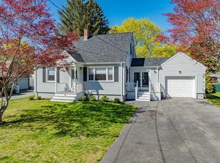 186 Compos St, Somerset, MA 02726