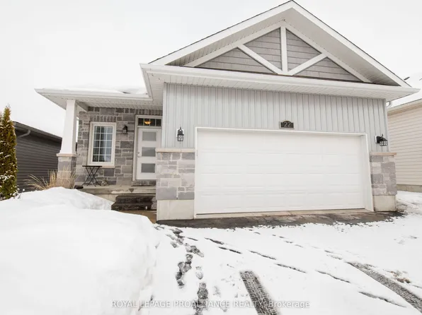 22 Walnut Dr, Belleville, ON K8N 0E4