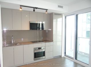 7 Grenville St #4602-C01, Toronto, ON M4Y 0E9