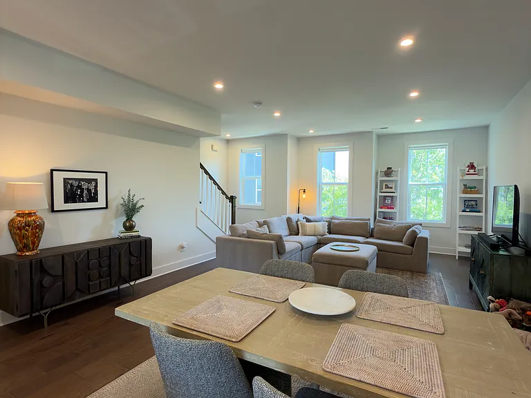 1209 Nations Dr — Photo 15