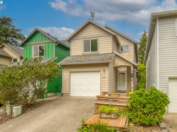 8680 S Hollyhock St, Rockaway Beach, OR 97136