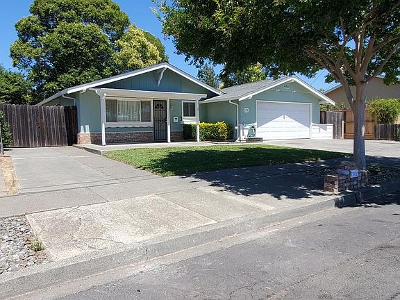 2nd image of 1278 El Capitan Way