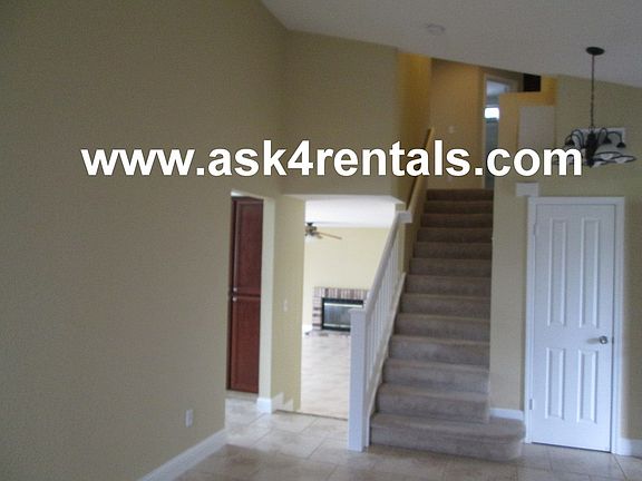 2nd image of 808 Kilarney Ct