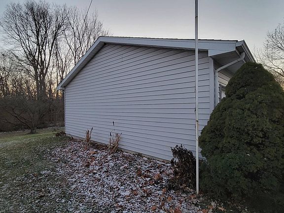 4th image of 2535 W Park Dr